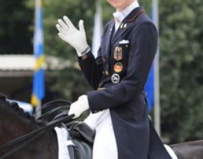 Sanneke Rothenberger waving to the crowds