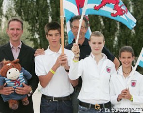 The Luxembourg team: chef d’équipe: Christoph Umbach, Basile Bettendorf ( jumping) and his father and coach Charles Bettendorf, Michèle Thill and Fabienne Claeys