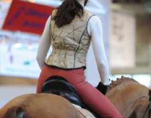 Isabelle von Neumann-Cose'ls co-author Susanne von Dietze  demostrated "balance in motion"