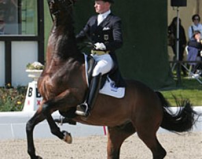 Matthias Rath couldn't keep the lid on the cooker: Sterntaler blew up during the piaffe at X. What a pity.