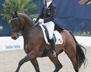 World class potential, but extremely spooky: Wipsy van 't Heihof under 1997 European Pony Champion Delphine Meiresonne.