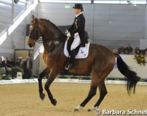 Isabell Werth on Apache OLD