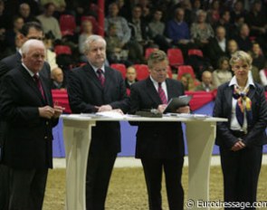 The Oldenburg Stallion Licensing Committee