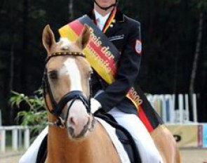 Sönke Rothenberger wins the 2009 Preis der Besten :: Photo © Barbara Schnell