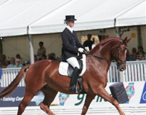 The Hungarian Emese Vagi on the Hanoverian bred London (by Londonderry x Weltmeyer). The gelding lacked forwardness. Please shift into three higher gears for the consolation finals! The horse can do it!
