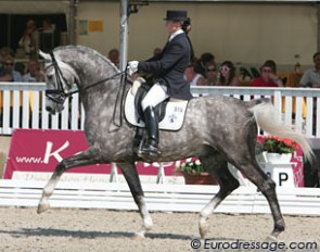 Sandra Sterntorp and Greetings at the 2009 World Young Horse Championships :: Photo © Astrid Appels