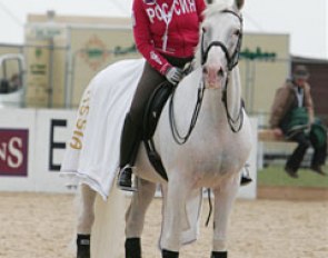 Alexandra Korelova on Balagur