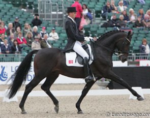 Andreas Helgstrand on Tannenhof's Carabas at the 2009 European Championships :: Photo © Astrid Appels