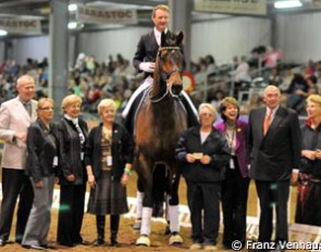 Brett Parbery and Victory Salute Win the 2009 Pacific League World Cup Finals in Werribee :: Photo © Franz Venhaus