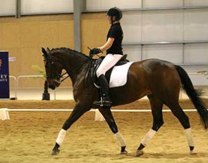 Hannah Appleton schooling "Grace" at her home equestrian facility at Massey University in New Zealand