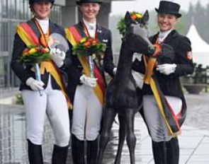 The 2010 German Youth Riders Champions: Jessica Krieg, Sanneke Rothenberger, Charlott Maria Schurmann :: Photo © Barbara Schnell