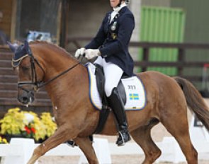 Marina Mattsson and B Capriole at the 2010 European Pony Championships :: Photo © Astrid Appels