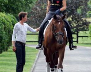 Gina Lutkemeier coaches Fabienne on D'Agostino (by De Niro x Shogun xx)