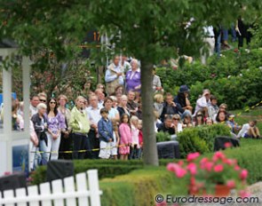 The Schafhof was packed with people on Sunday afternoon