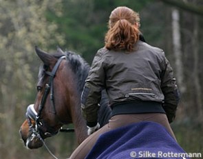 Emma Hindle and Lancet at home in Erbach :: Photo © Silke Rottermann