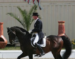 Hartwig Burfeind and Goofy de Lully won the Grand Prix, the first round of the 2010 German Championships for Dressage Professionals