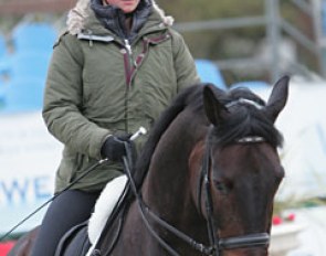 Courtney King's riding accident resulting in a fractured skull raised very little awareness here in Europe. Only two riders were wearing crash helmets in the warm up and both came from North America: Adrienne Lyle and Cheryl Meisner