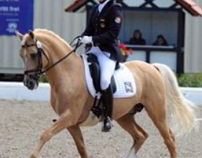 Katharina Weychert on Golden Derano C