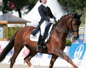 Louisa Luttgen is back in the show ring with the Danish bred Oldenburg mare Dreamy OLD (by Donnerhall x Weltmeyer) after a long break.