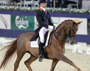 Hans Peter Minderhoud on Nadine