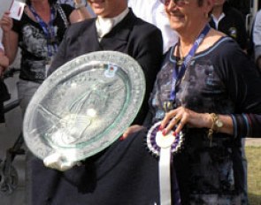 Megan Bryant wins the 2010 Cinderella Young Rider Award :: Photo © Jenny Carroll