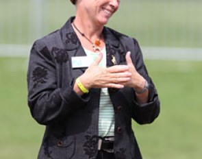 Danish judge Susanne Baarup replaced Elisabeth Max-Theurer on the panel of judges as the latter was not allowed to judge the 5-year old Finals with her employee Kira Wulferding riding in it