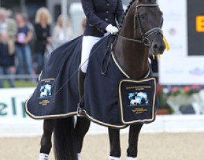 Emmelie Scholtens and Astrix Win 5-year old Preliminary Test in Verden :: Photos © Astrid Appels