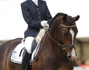 Finnish Tuija Tuominen rode Samba Queen S, an Oldenburg mare by Sir Donnerhall x Lord Liberty to a 14th place in the B-finals with 7.42. The bay mare has a good canter