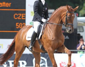 Hana Vasaryova, from the Czech Republic, placed 23rd in the consolation class with  6.96. The chestnut Westfalian mare is by Laudabilis x Beltain.