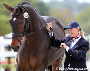 Katherine Bateson-Chandler and Nartan at the vet inspection