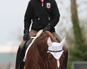 Gaston Chelius and Flamenco R getting ready for their ride