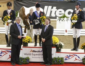 Medals Grade IV 1. Sophie Wells (GBR), 2. Michele George (BEL, 3. Frank Hosmar (NED) with Dr Ronan Power and Dr Mark Lyons Alltech FEI World Equestrian Games Lexington - Kentucky 2010 © Dirk Caremans