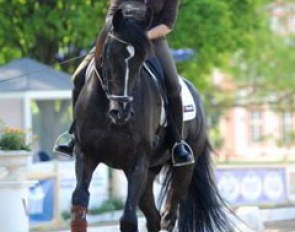 Carola Koppelmann schooling a youngster