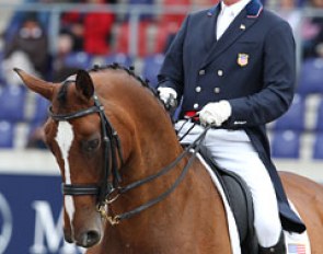 Jan Ebeling on Ann Romney's Rafalca (by Argentinus x Rubinstein)