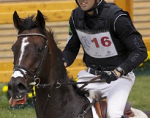 Eventing horse bleeding from the mouth