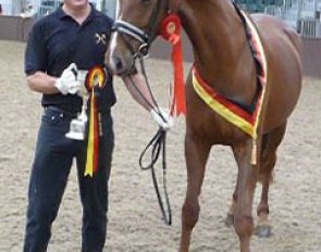 Tim Harris of Woodcroft Stud with supreme champion Dancing Queen