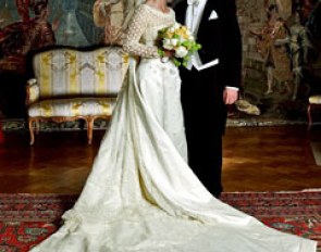 A wedding portrait of HRH Nathalie Zu Saeyn-Wittgenstein and Alexander Johannsmann :: Photo © Karl Koenig