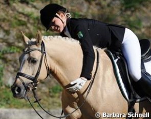 Anna Christina Abbelen gives her Dornik's Donovan a big hug