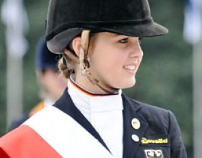 Lena Charlotte Walterscheidt gets her second silver at the 2011 European Pony Championships