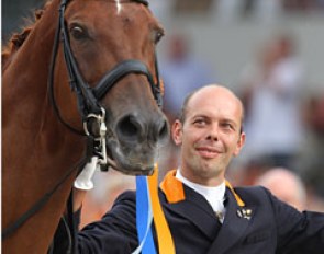 Hans Peter Minderhoud retires Nadine at the 2011 European Dressage Championships :: Photo © Astrid Appels