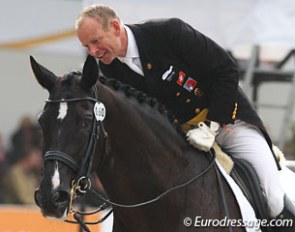 Swiss Hans Staub and Warbeau had an eventful ride as their test had to be stopped because of thunder and lightning. After 45 minutes break they were allowed to continue and got much applause at the end of their test