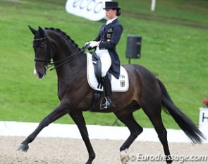 Louisa Luttgen and Habitus tie on fourth place. The horse had two mini spooks on the short side and were the pirouettes a bit better, a medal was theirs