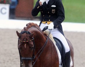 Lena Schütte's 7-year old Eloy was not weatherproof. He jumped the puddles at X and got distracted by the bad weather. Very disappointing for Lena who was a first-time German team member