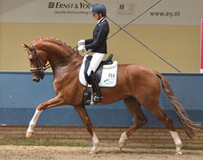 Emmelie Scholtens on Pavo Cup winner Charmeur (by Florencio x Jazz)