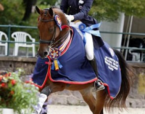 Caroline Roffman and Beemer win the 2011 Brentina Cup :: Photo © Sue Stickle