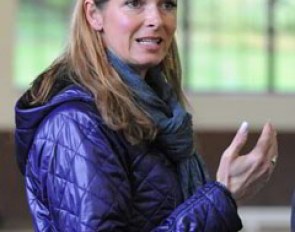 Gonnelien Rothenberger-Gordijn coaching her daughters Semmieke and Sanneke