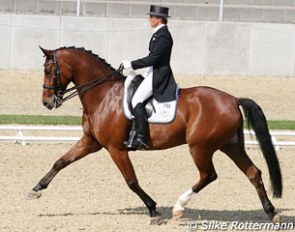 Uta Gräf on Dandelion at the 2011 CDI Mannheim :: Photo © Silke Rottermann