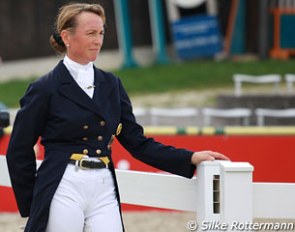 Nicole Casper watching Falk Stankus ride