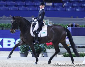 Helen Langehanenberg on the Trakehner mare Cote d'Azur (by Cadeau)