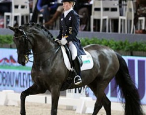 Helen and Responsible at their last world cup qualifier in their career, the 2011 CDI-W Mechelen in Belgium during the Christmas holidays